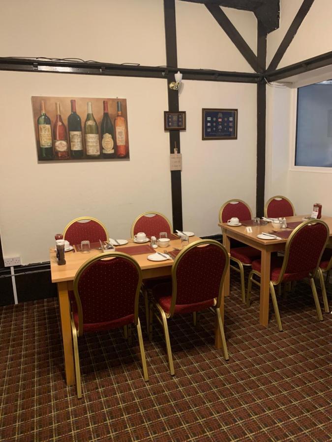 The Tudor Guest house Blackpool